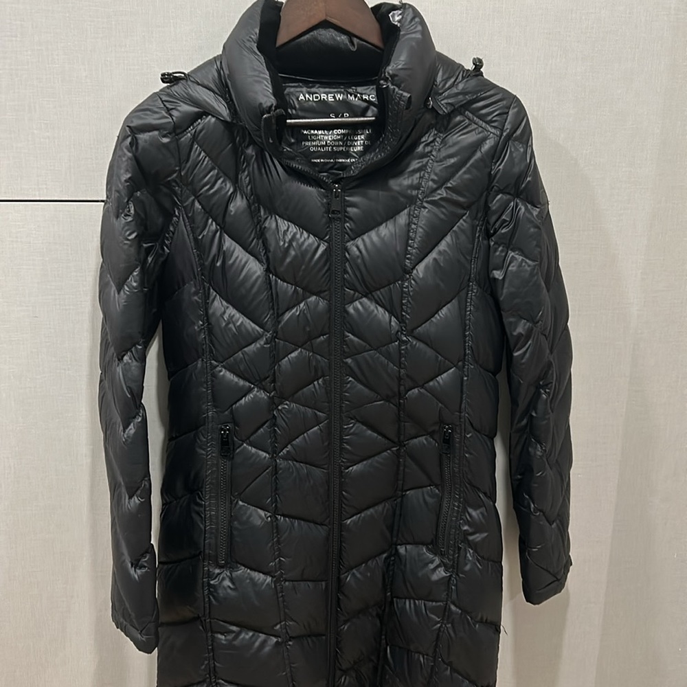 Ladies Andrew Marc mid-length puffer coat